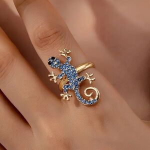 14K Gold Plated Lizard Ring with Blue Gemstone – Elegant Statement Jewelry 🦎